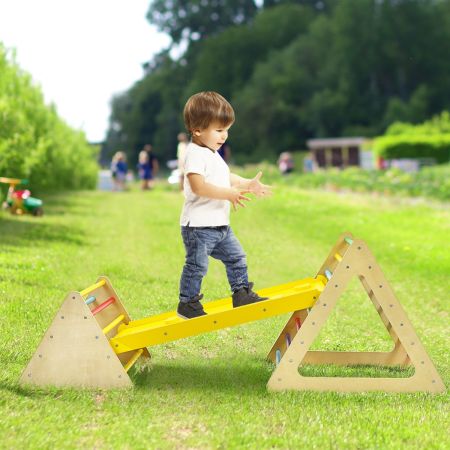 Triangle d'Escalade 3-en-1 pour Enfants avec 2 Échelles Triangle Rampe Réversible pour Grimper et Glisser en Bois Naturel